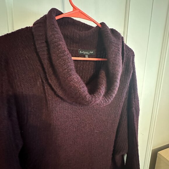 | F & F | Maroon Cowl Neck Long Sweater - Picture 6 of 9